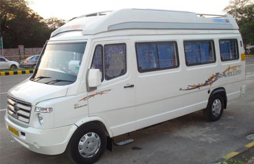 14 Seater Tempo Traveller