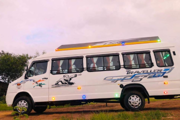 Tempo Traveller (9-20) Seater