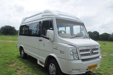 9 Seater Rental